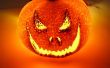 Halloween Laser Orange gravé dans une citrouille Mini rougeoyante