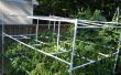 Cage de tomate avec le PVC