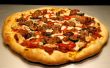 Espagnol d’inspiration Pizza avec Manchego, Chorizo et figues