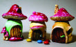 Les maisons de fées de mignons petits pots de champignons