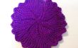 Tricoter un torchon rond violet