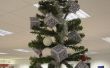 Ueber-Geek arbre de Noël avec des décorations de QR Code