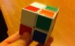 Comment résoudre un 2 par 2 Rubix Cube