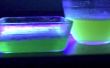 Comment rendre comestibles Glowing UV Reactive JELLO