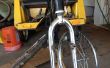 Réparation des fourches vélo plié pour les cyclo-pousse