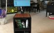 Jeux Station de recyclé écran d’ordinateur portable et le vieux bois