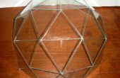 Dôme géodésique de verre