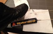 Voulez faire vos chaussures / bottes de moto imperméable à l’eau à nouveau ? Utilisez le Sikaflex 222 UV. 
