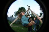 Pionnière de simple - construire un swing de poteaux de bois ! 
