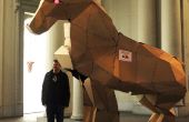 Cheval de Troie de Papercraft géant