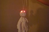 Fantôme de pendaison Halloween avec yeux lumineux à LED