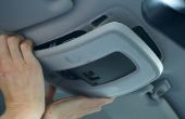 Comment activer un bouton vide dans l’ampoule de plafonnier Volvo