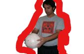 CMC de jongler avec un ballon de foot