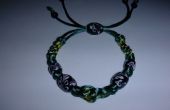 Création d’un brin de noeud chinois personnalisé avec perles de verre faite main