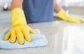 Modifier votre méthode de nettoyage à l’aide d’un détergent fort pour les taches tenaces