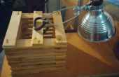 Lampe de bureau improvisé de cales de bois