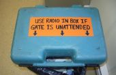 Boîte de station de base radio de vieilles armoires outil mis au rebut