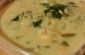 Comment transformer la soupe en conserve en un repas de remplissage, soupe aux champignons au curry de crevettes légumes