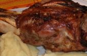Comment faire de porc recette maison (jarret de porc ou de porc shin), four à bois de jambe