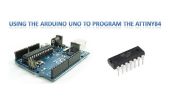 À l’aide de l’Arduino Uno au programme ATTINY84-20PU