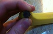Comment manger une banane sans cordes