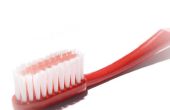 10 utilisations pour votre vieille brosse à dents