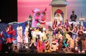 Dragon de Shrek - production théâtre jeunesse de « Shrek the Musical »