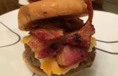 Super juteuse porc Burger au Bacon et aux champignons