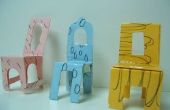 Chaises de maison de poupée en papier