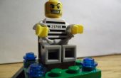 LEGO figurine trône