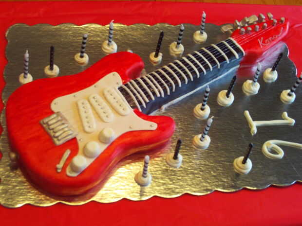 Gateau Guitare Electrique Etape 6 Finitions Tubefr Com