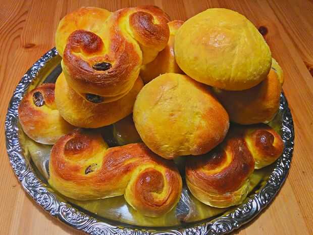 Traditionnel suédois Noël Lucia brioches - Lussebullar & Lussekatter - tubefr.com