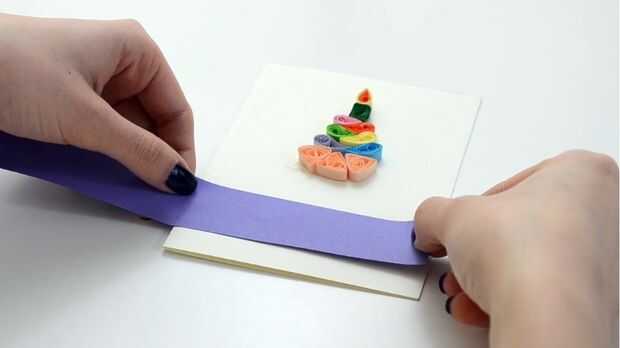 Comment Faire Des Cartes De Quilling Pour Anniversaire Diy Paper Crafts Etape 7 Coller Une Bande Pourpre Sur La Carte Facultatif Tubefr Com